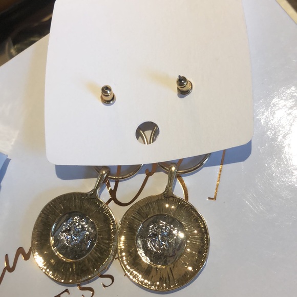 NWT Roman coin pierced gold & silver earrings - Picture 3 of 3
